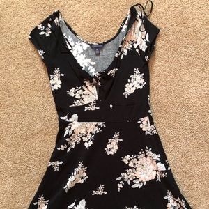 Cute summer dress.